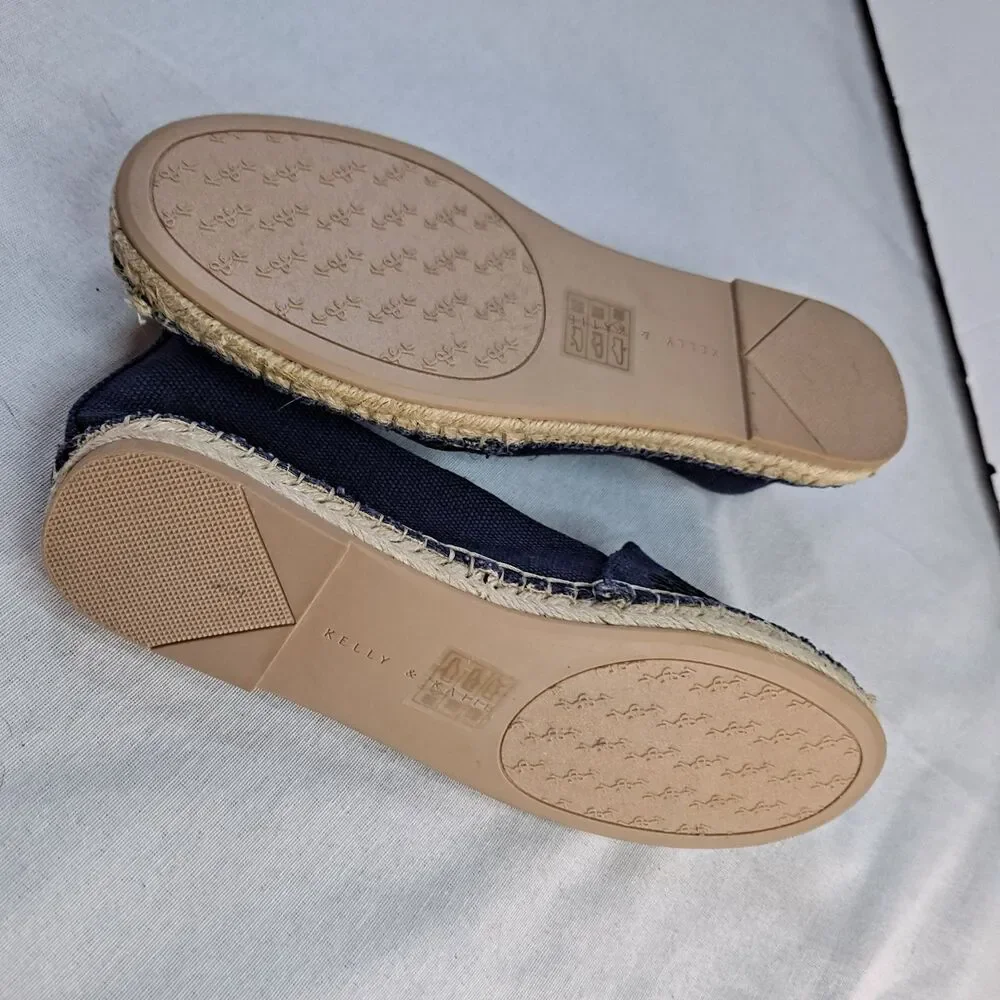 Kelly & Katie Sayeva Espadrille Flats Women's 8 Navy Embroidered Perforated